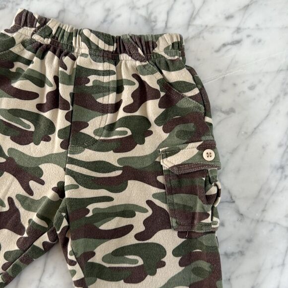 Y2K Camo Cargo Baby Sweatpants Size 3/6 Months - Picture 2 of 4